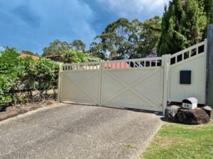 FARMHOUSE STYLE DOUBLE SWING GATE